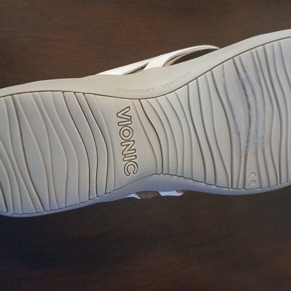 Vionic Bow Thong Sandals - Bella Anniversary - Picture 2 of 9